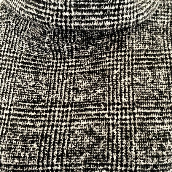 J. Crew Glen Plaid Funnel Neck Thick Fleece Pullover Black Gray Size Small - Picture 3 of 6
